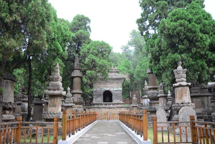 《黑神话：悟空》通关第三章福利终生免费游灵岩寺！2